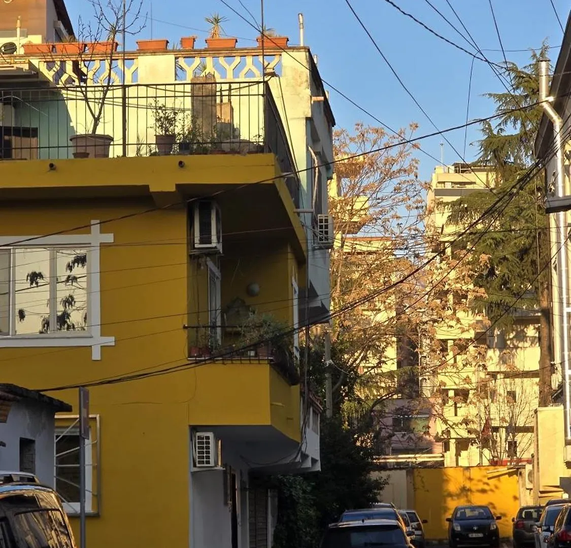 Cozy Centrally Located Room For Two 1, 10 Min Walk From City Center Tirana 0*,