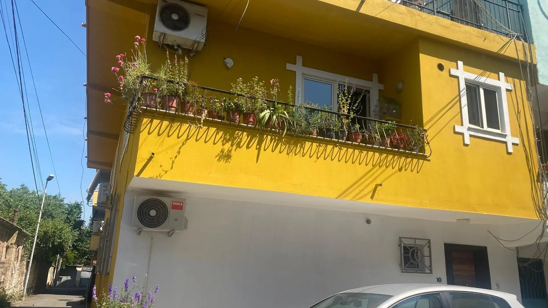Apartment Cozy Centrally Located Room For Two 1, 10 Min Walk From City Center Tirana